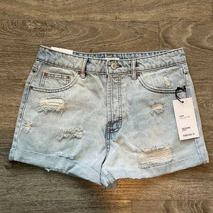 NWT Forever 21 Girlfriend Shorts Distressed Blue Jean‎ Denim Women’s Size 26 New